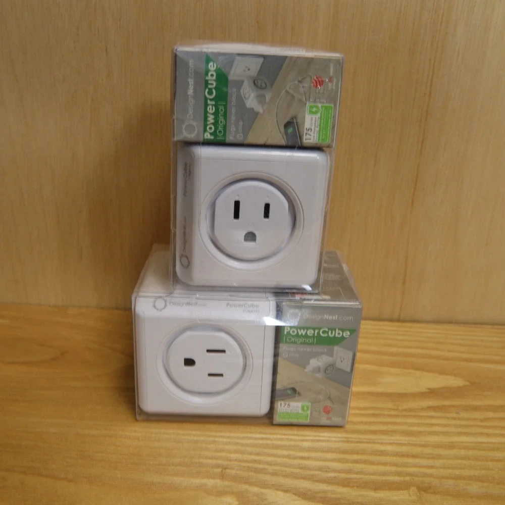 DesignNest PowerCube Original 4 Outlet Wall Adapter Plug Multiplier White Lot 2
